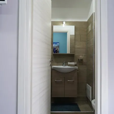 Bed and breakfast Cristal 3*