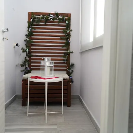 Cristal Bed and Breakfast Νάπολη